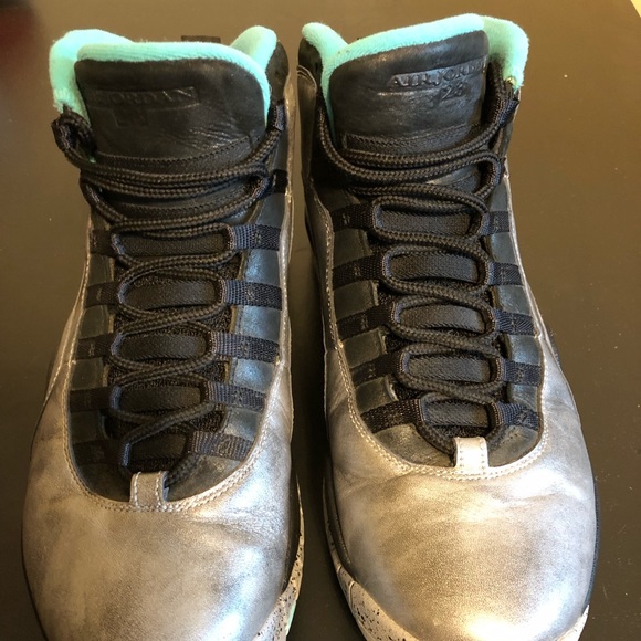 Jordan 10 Liberty - Picture 2 of 5
